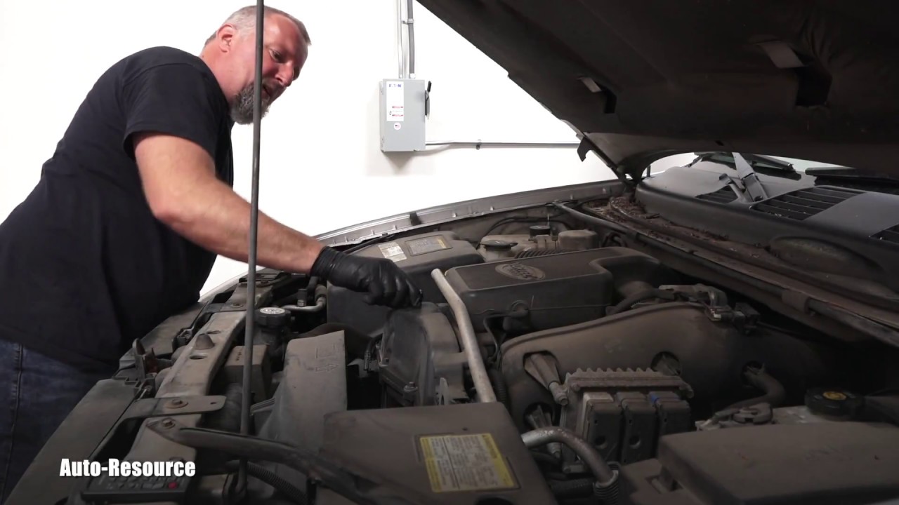 Chevrolet Trailblazer engine oil and filter change