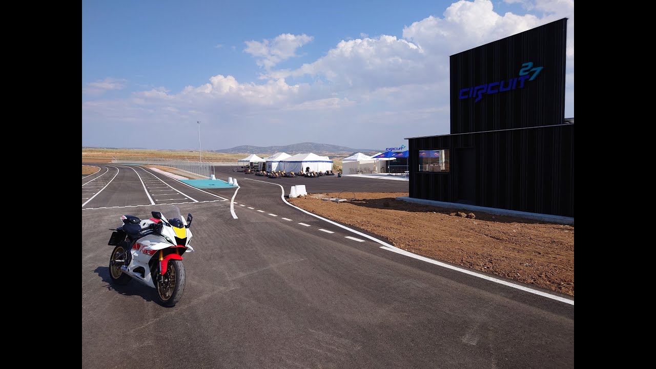 First test Yamaha R7 in Circuit27