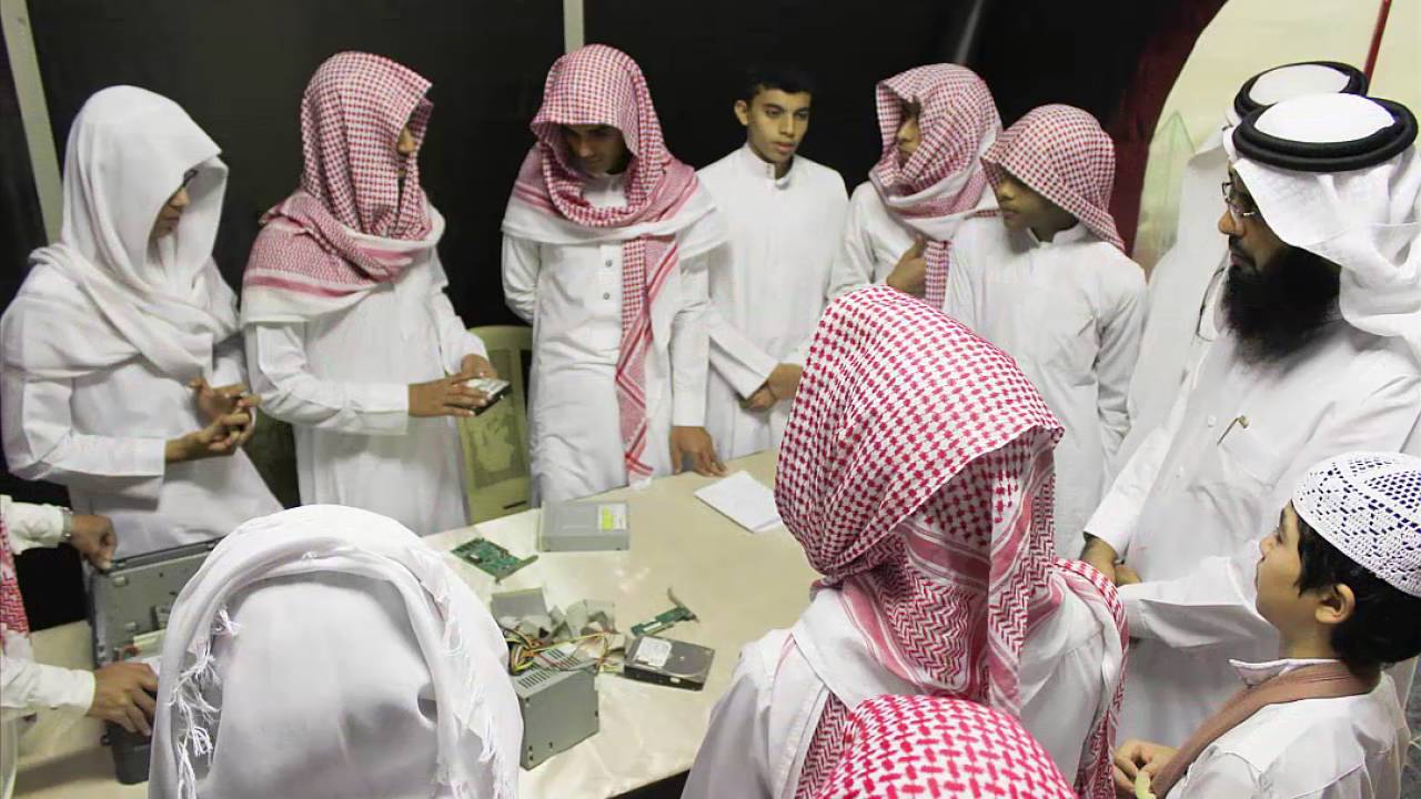 الملتقى العلمي بمجمع الصديق الثانوي لعام 1436/1435