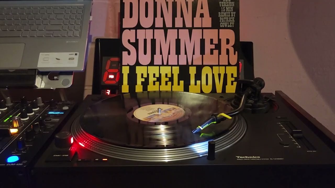 Donna Summer - I Feel Love (Patrick Cowley remix) 1982