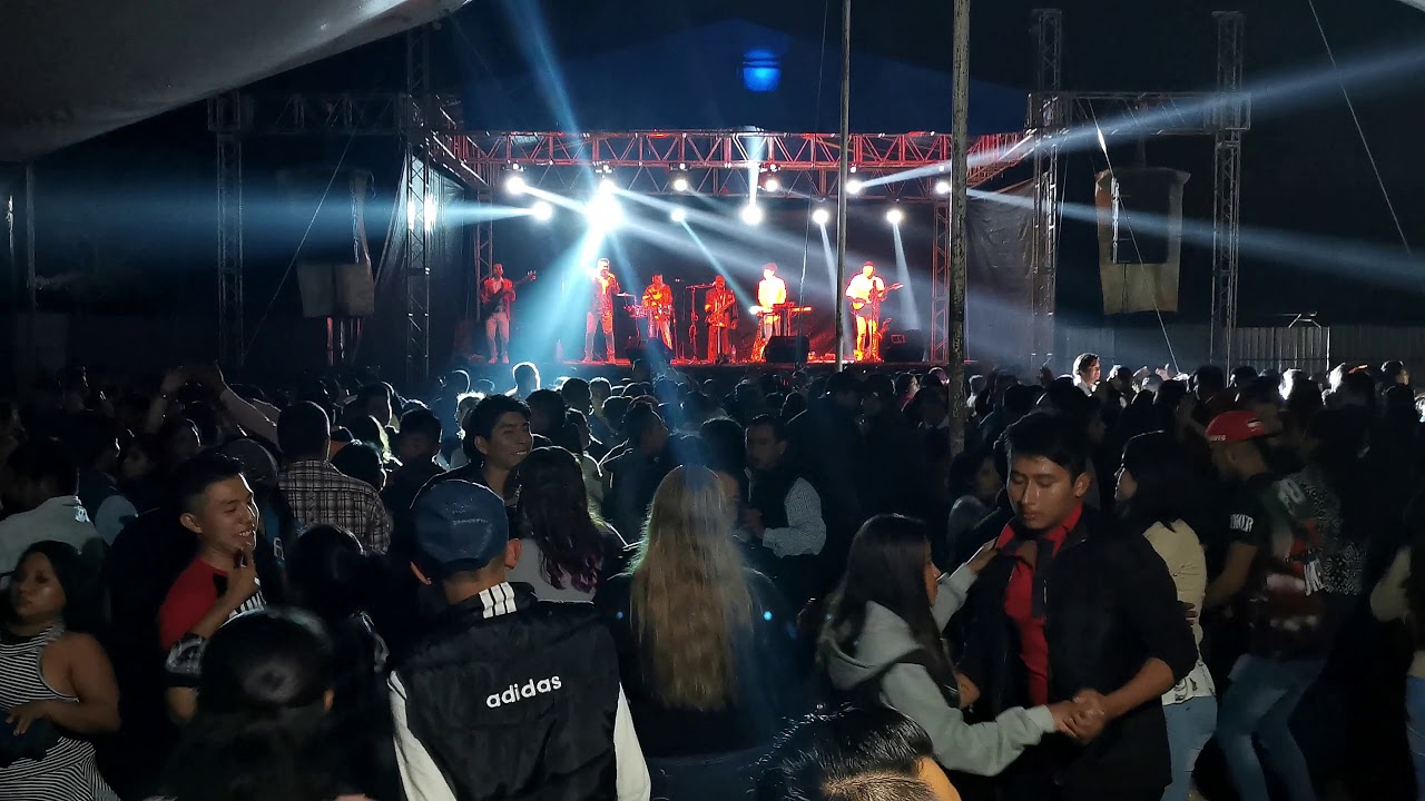 La pijama (EN VIVO) - Piko Chulo y su grup
