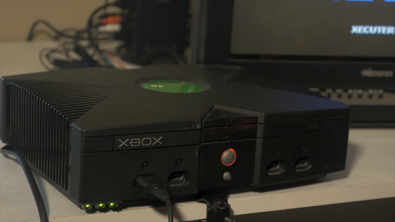 Тестирование и демонстрация модифицированной оригинальной консоли XBOX с помощью модчипа Xecuter