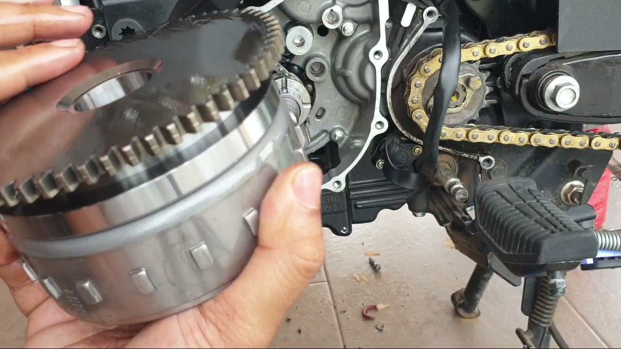 14# Sym VF3i LE | Buka dan pasang magnet menggunkan magnet puller
