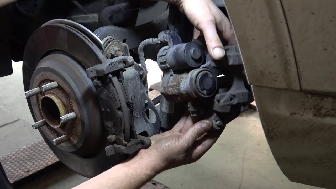 Ford Kuga/Escape EPB wymiana klocków, nie wykręcaj tłoczka, diagnostyka RS860 i RS950