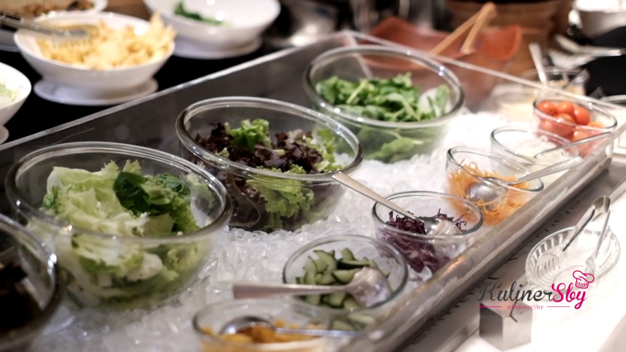Hotel Ciputra World Surabaya Breakfasting Buffet