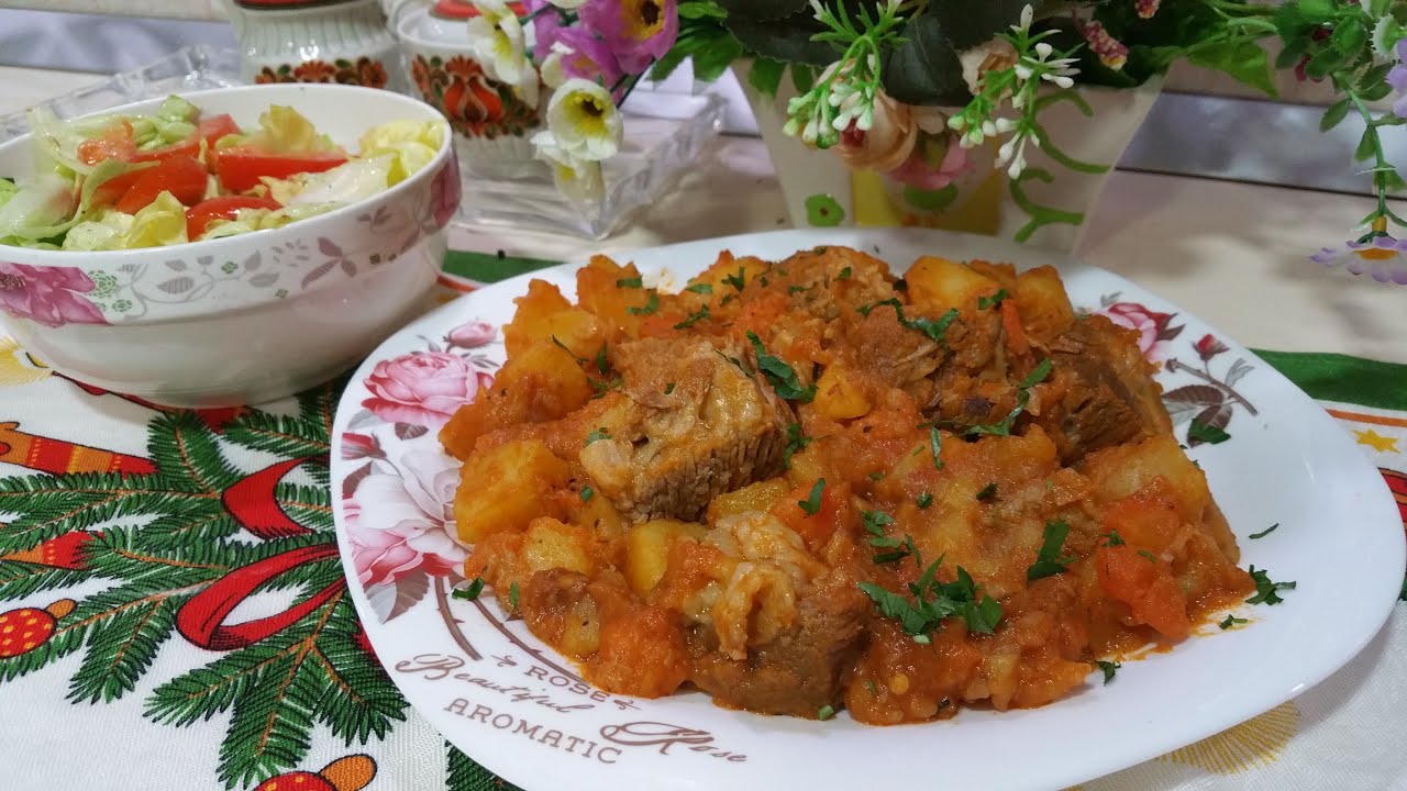 Tocăniță Scăzută de Vițel și o Salată Verde cu Roșii foarte Gustoasă de la Bunica | Tocană de Vită