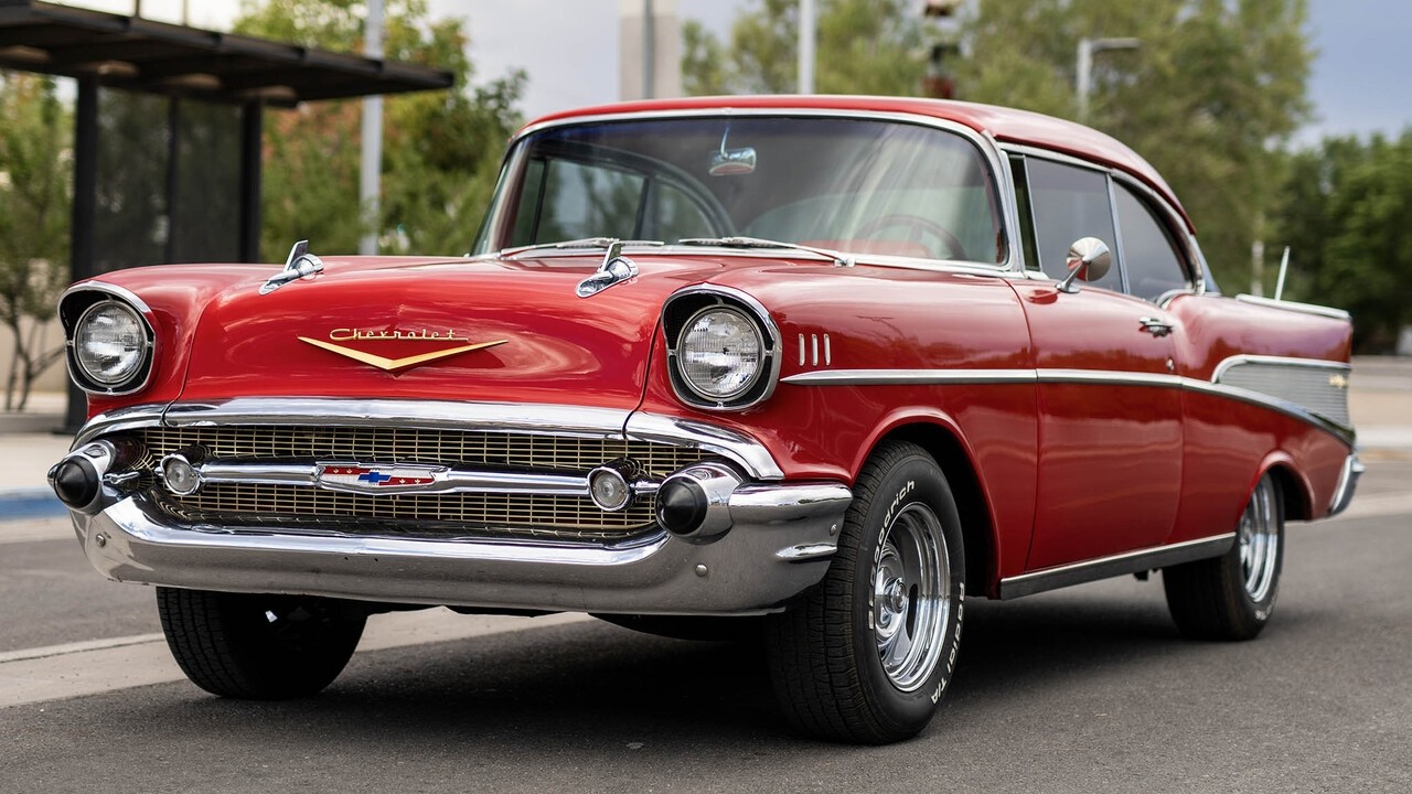1957 Chevrolet Bel Air 2-Door Sedan Restomod 400ci V8 Walk-around Video