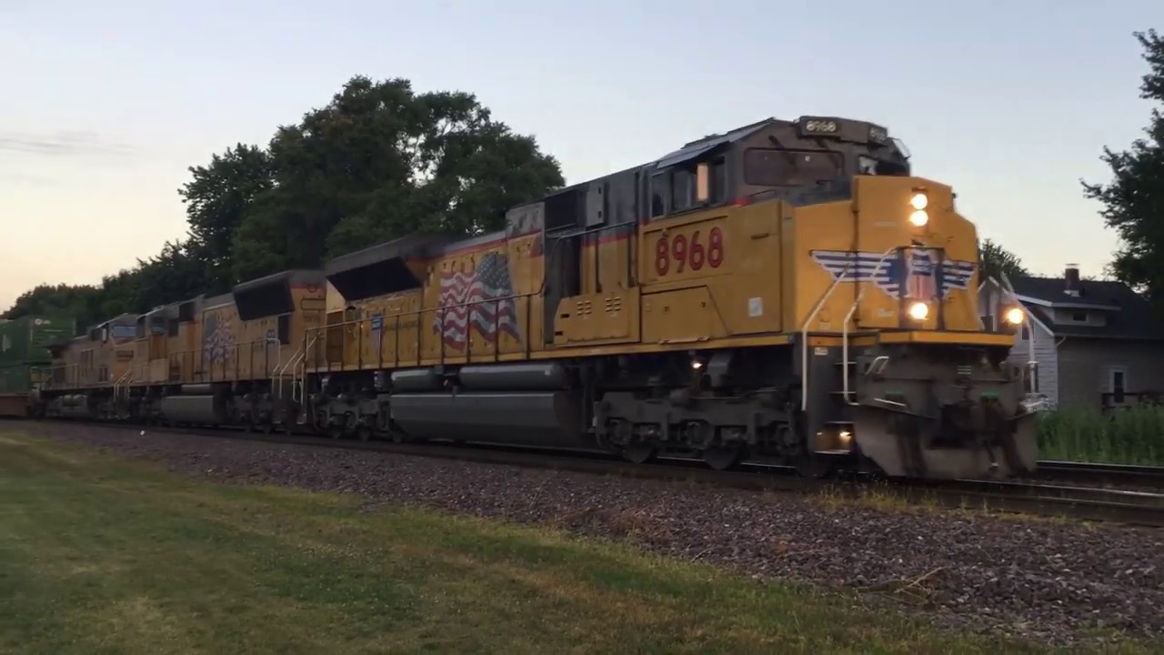 A visit to the Rochelle Railroad Park w/ UP 4014 Big Boy + more 07/30/19 (1/2)