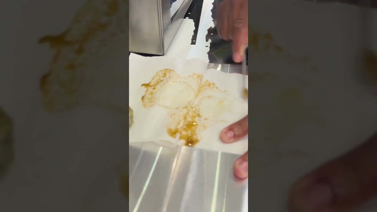 Golden Hour🍯💨😍NugSmasher&reg; Rosin Made Simple&reg; Learn more at NugSmasher.com