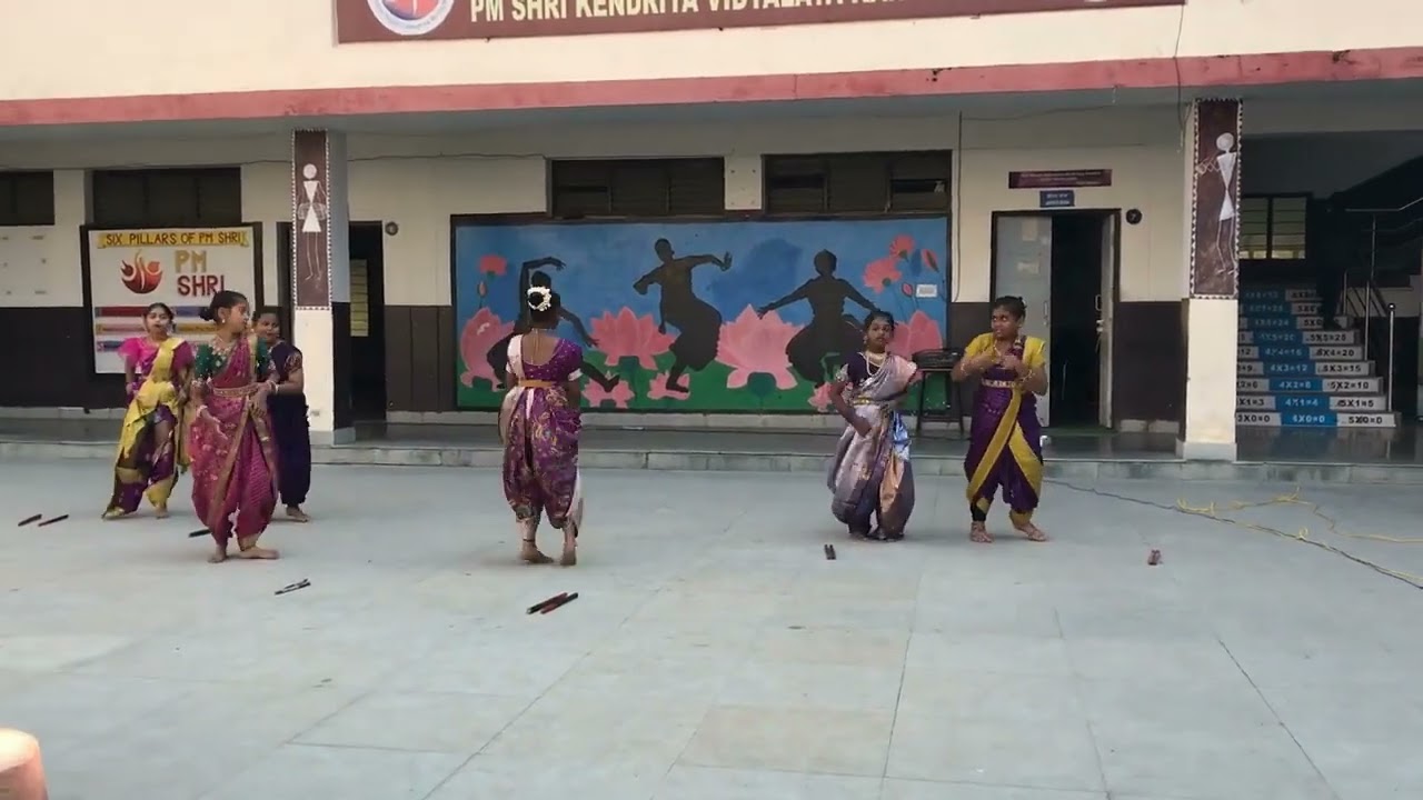 KV KNR 15 11 25 CCA ACTIVITY GROUP DANCE   5 .