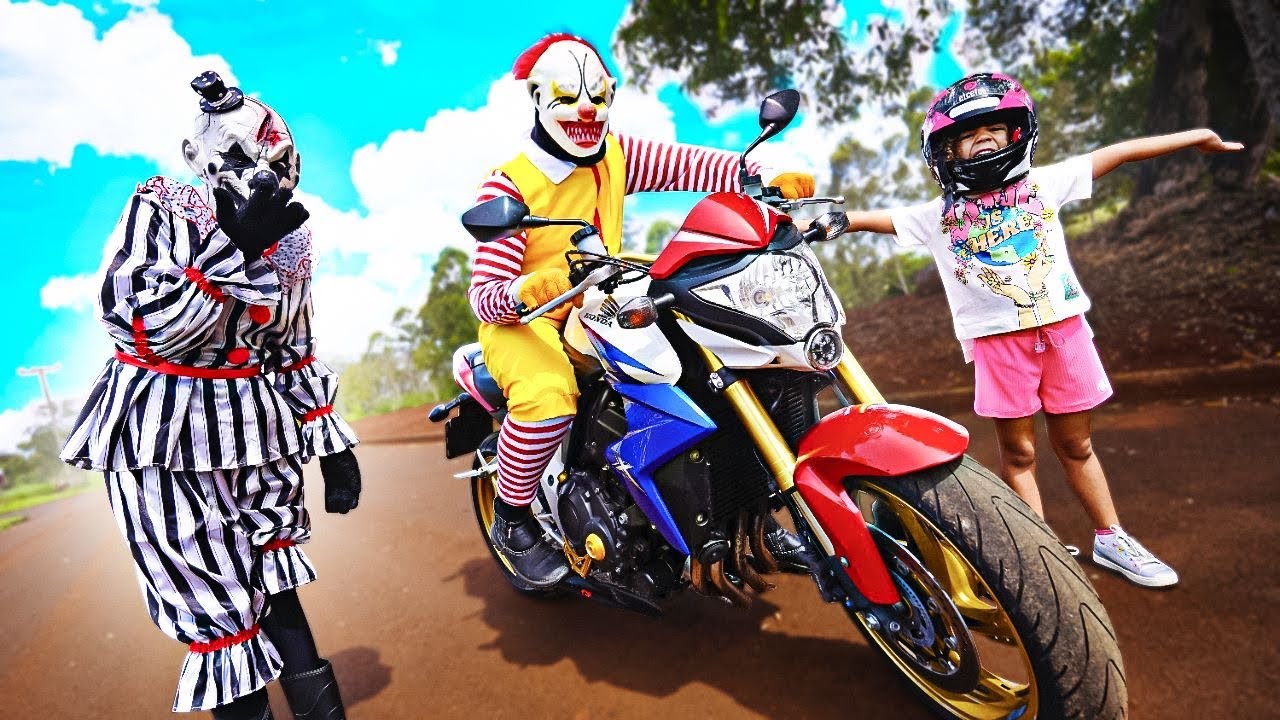LAVEI A PALHACINHA POPIT PARA ANDAR DE CB1000 COM PALHAÇO BONZINHO !