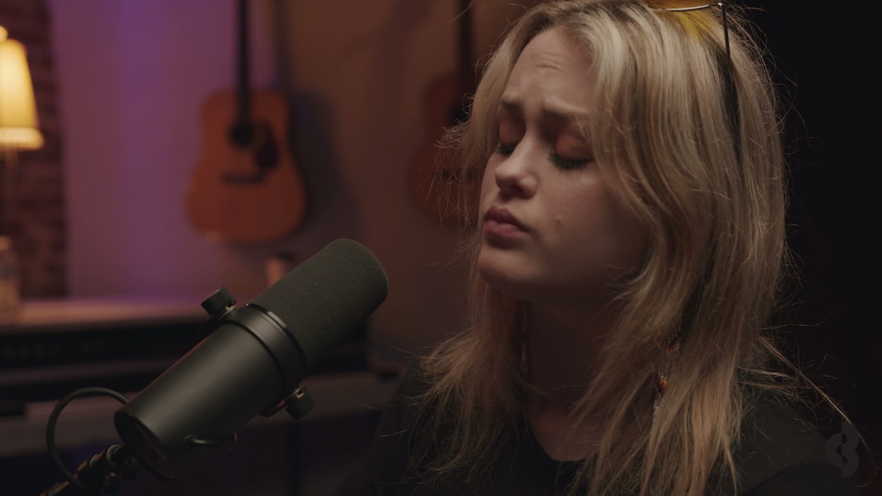 Hannah Everhart - Fire Away