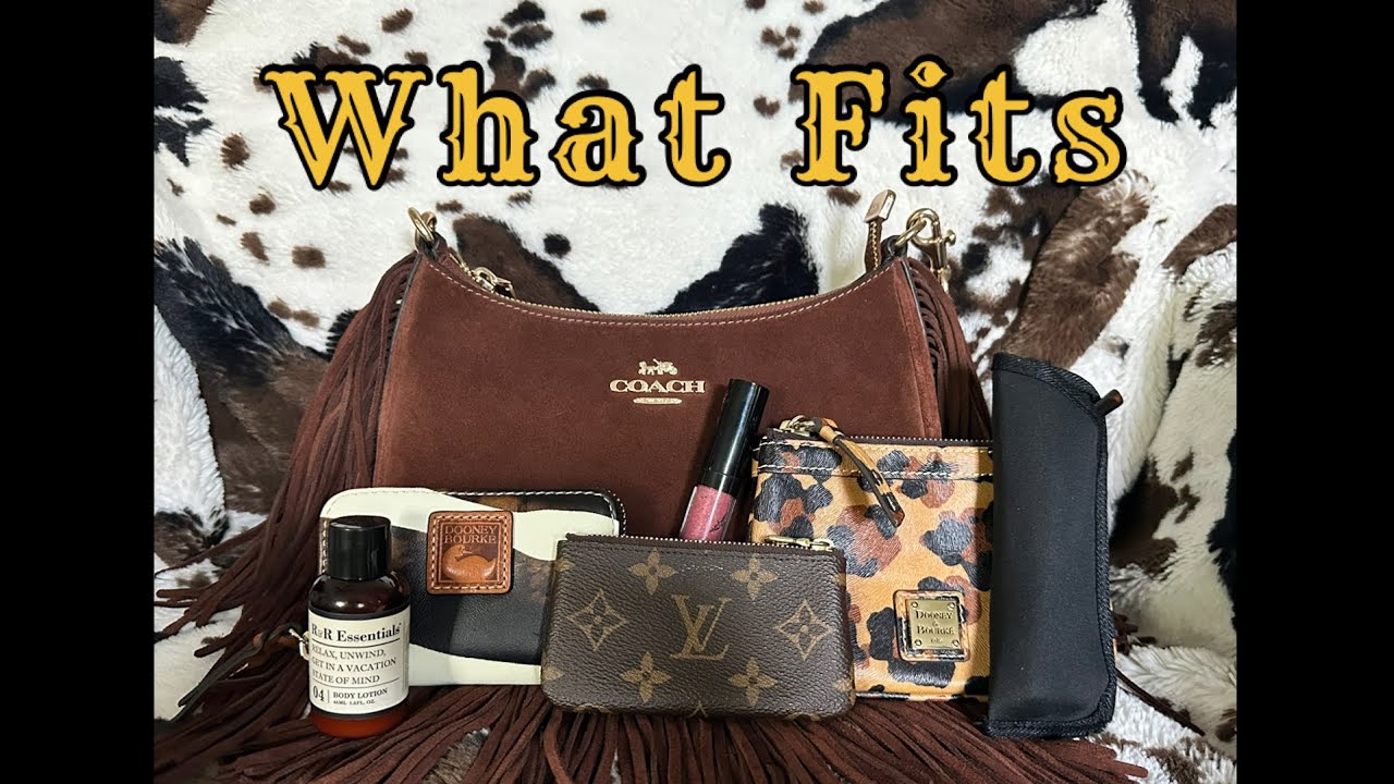Что помещается в мою сумку Coach Suede Teri через плечо с бахромой #coachbag