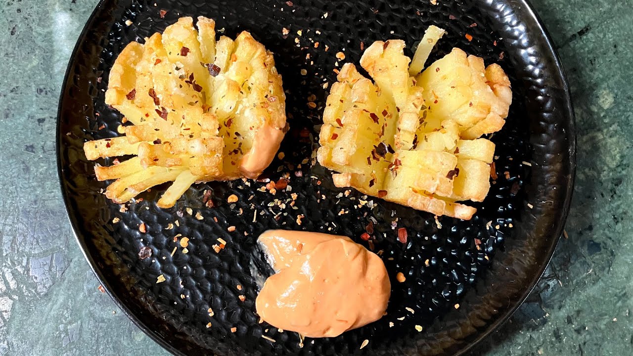 Super Crispy fried Potato flowers! Fall in love with amazing Mayonnaise Mustard & Chilli sauce dip!