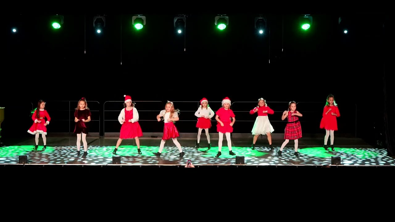 SLEIGH BELL taniec mikołajkowy - choreografia Wolak Dance Studio/ gr. TYGRYSKI