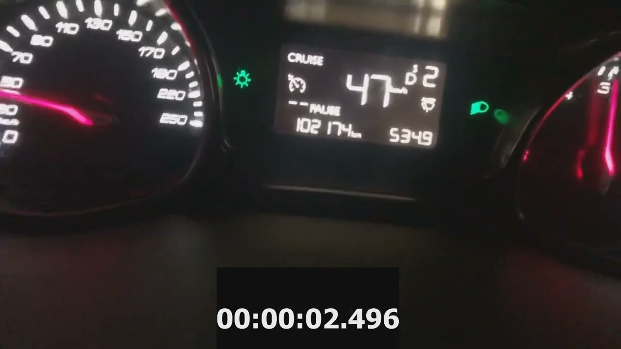 GOLF 7  2,0 TDi vs PEUGEOT 308 2.0 HDI acceleration test