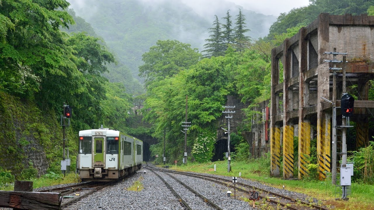 釜石線　陸中大橋駅と旧釜石鉱山の遺構