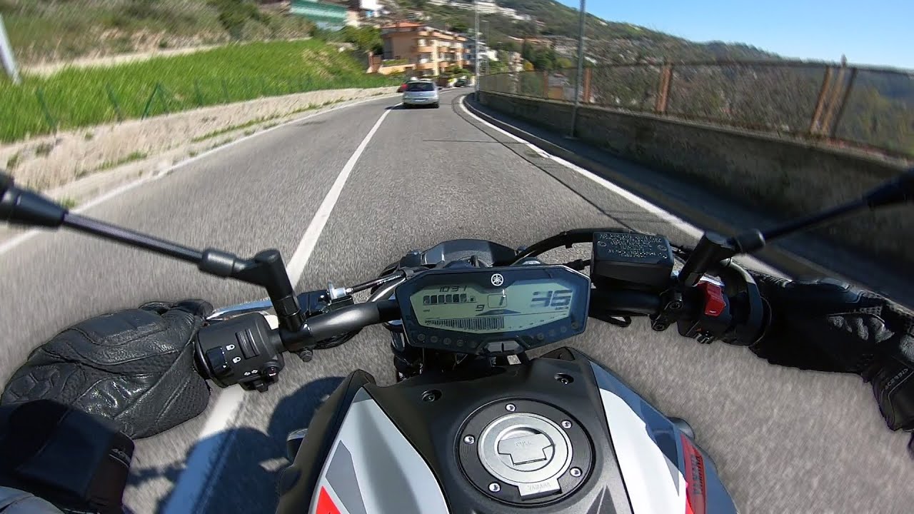 YAMAHA MT 07 2019 Test Ride [ITA]
