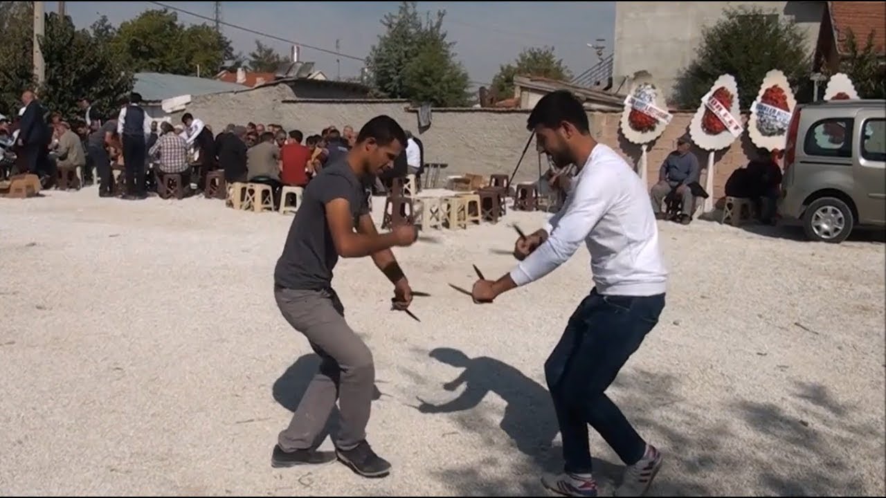 Yüksek Odalarda Mangal Kömürü ~ Konya Köy Düğünleri