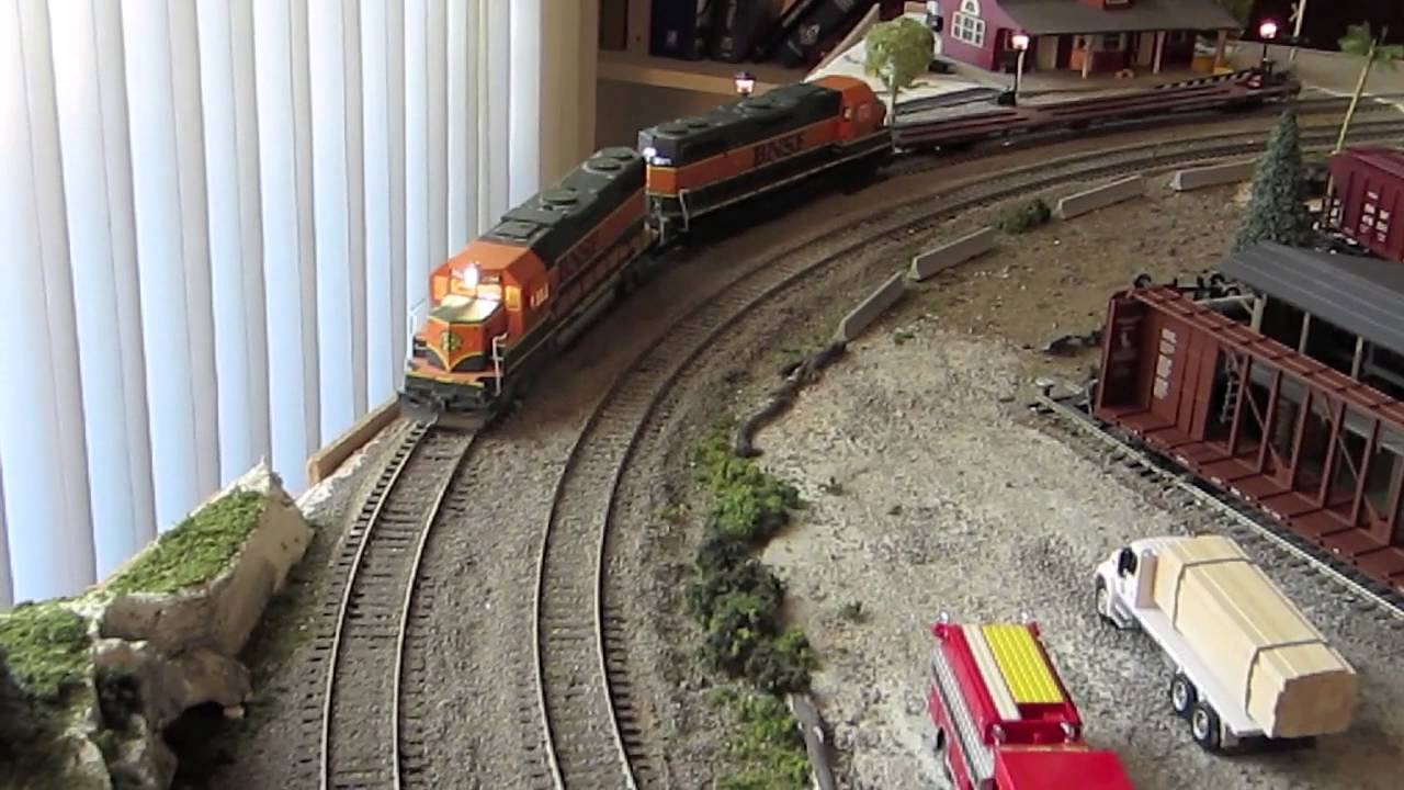 HO Trains Running Video February 2014