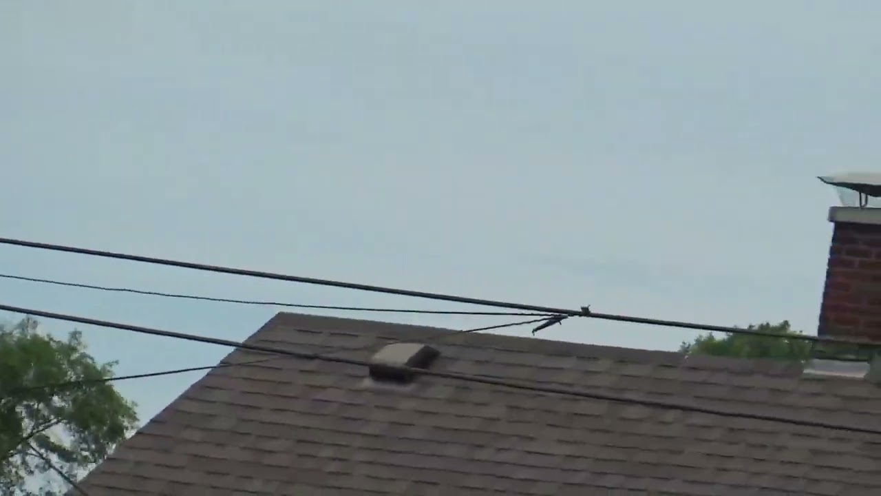 Weird wire connection?