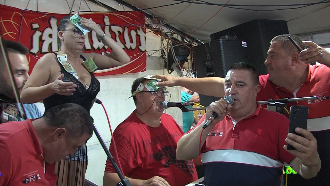Vašar-Puračić  (3) dan Prpa Časti Plesačicu i Muziku 2000 Evra Pa je i Zapjevao Asim Snimatelj