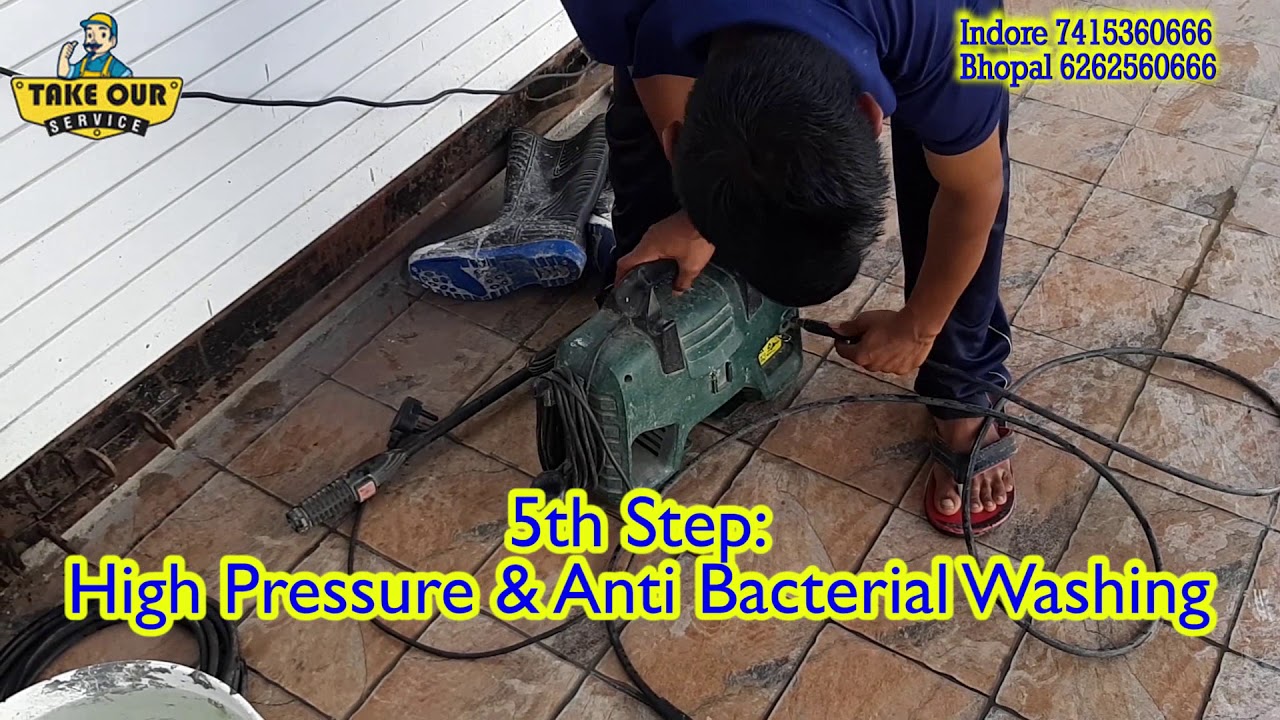 Underground water tank clean