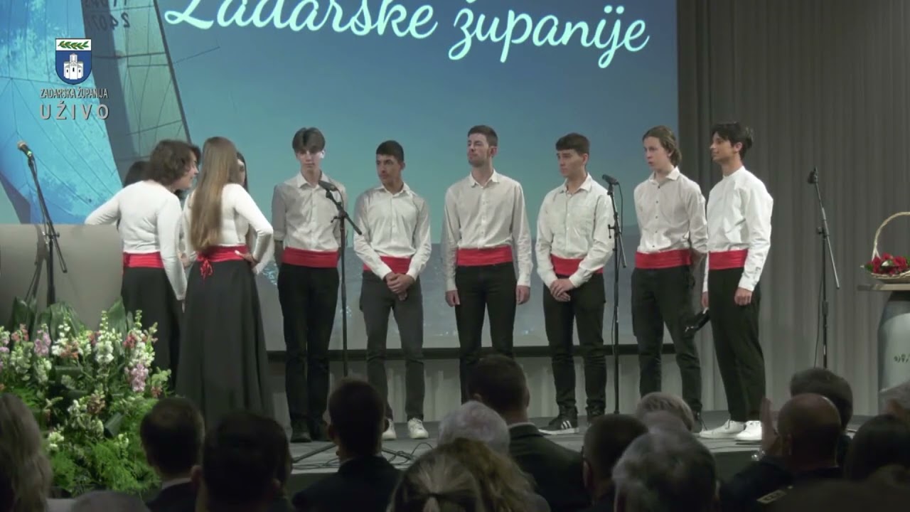 Dječja klapa Baliniera (Kroz planine, barda i gore)