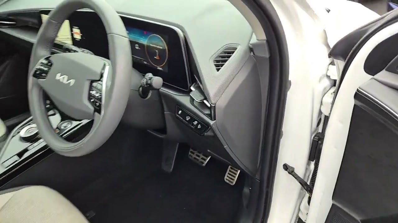 251D43293 - 2025 Kia Niro Niro EV K4 RefId: 713782