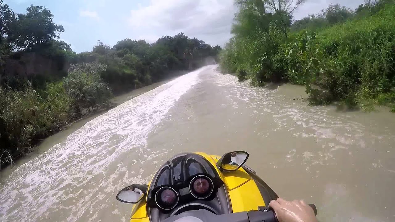 Arroyo Colorado River from Harlingen past Rio Hondo Texas