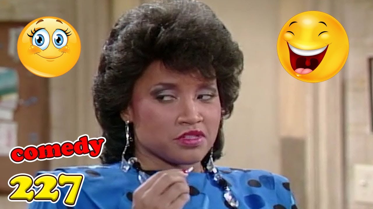 laugh out loud comedy skit 227 - Football Widow - Marla Gibbs, Helen Martin, Hal Williams