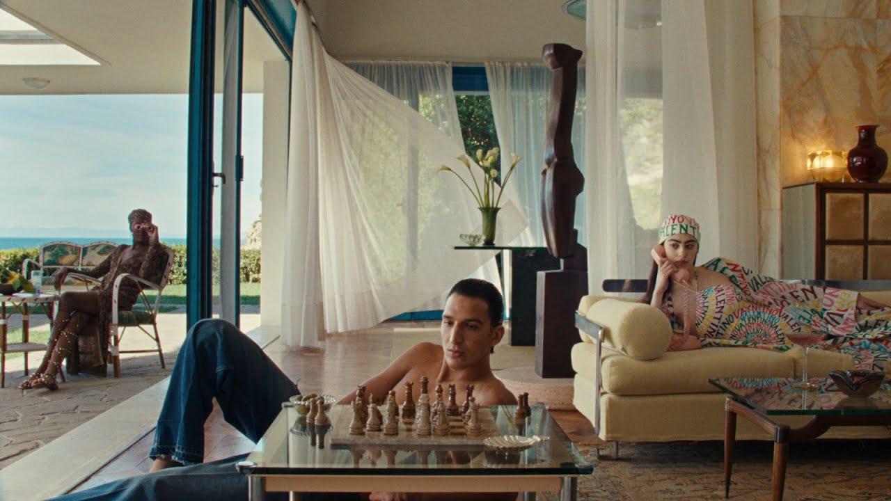 Valentino Escape