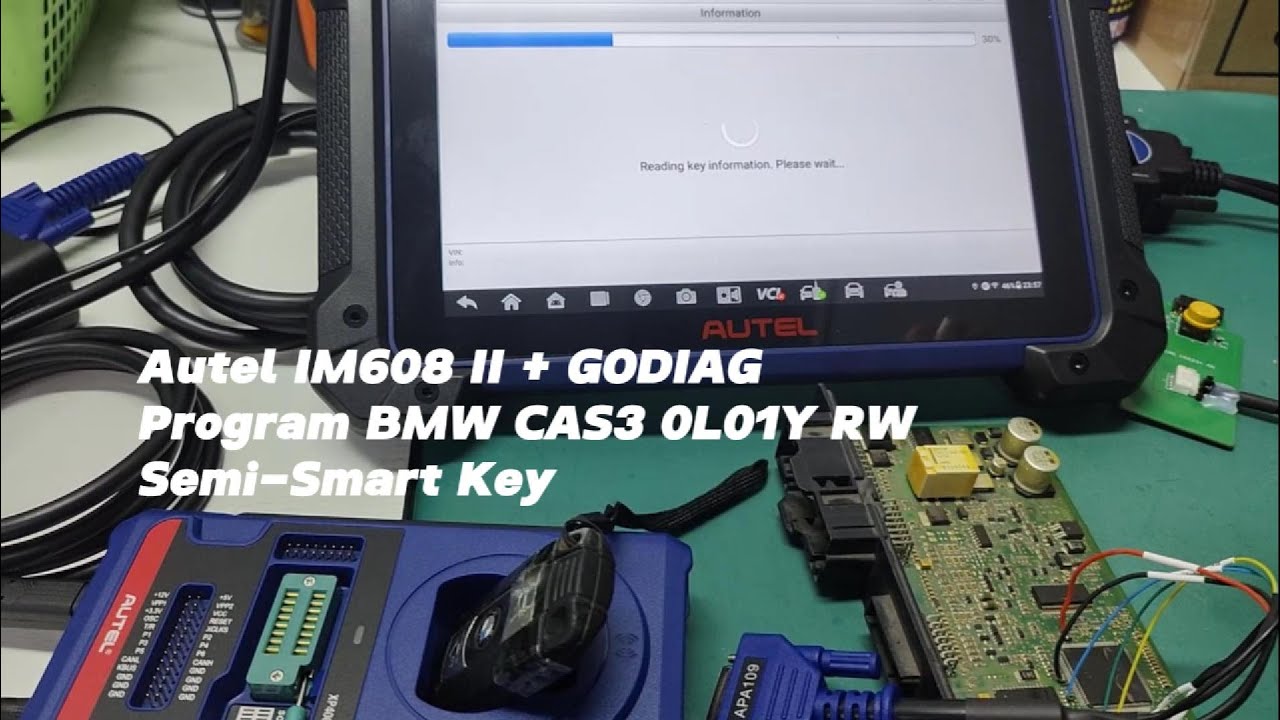 Autel IM608 II + GODIAG Program BMW CAS3 0L01Y Semi-Smart Key