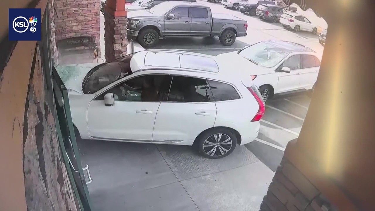 Elderly woman arrested after crashing into Sandy restaurant, police say