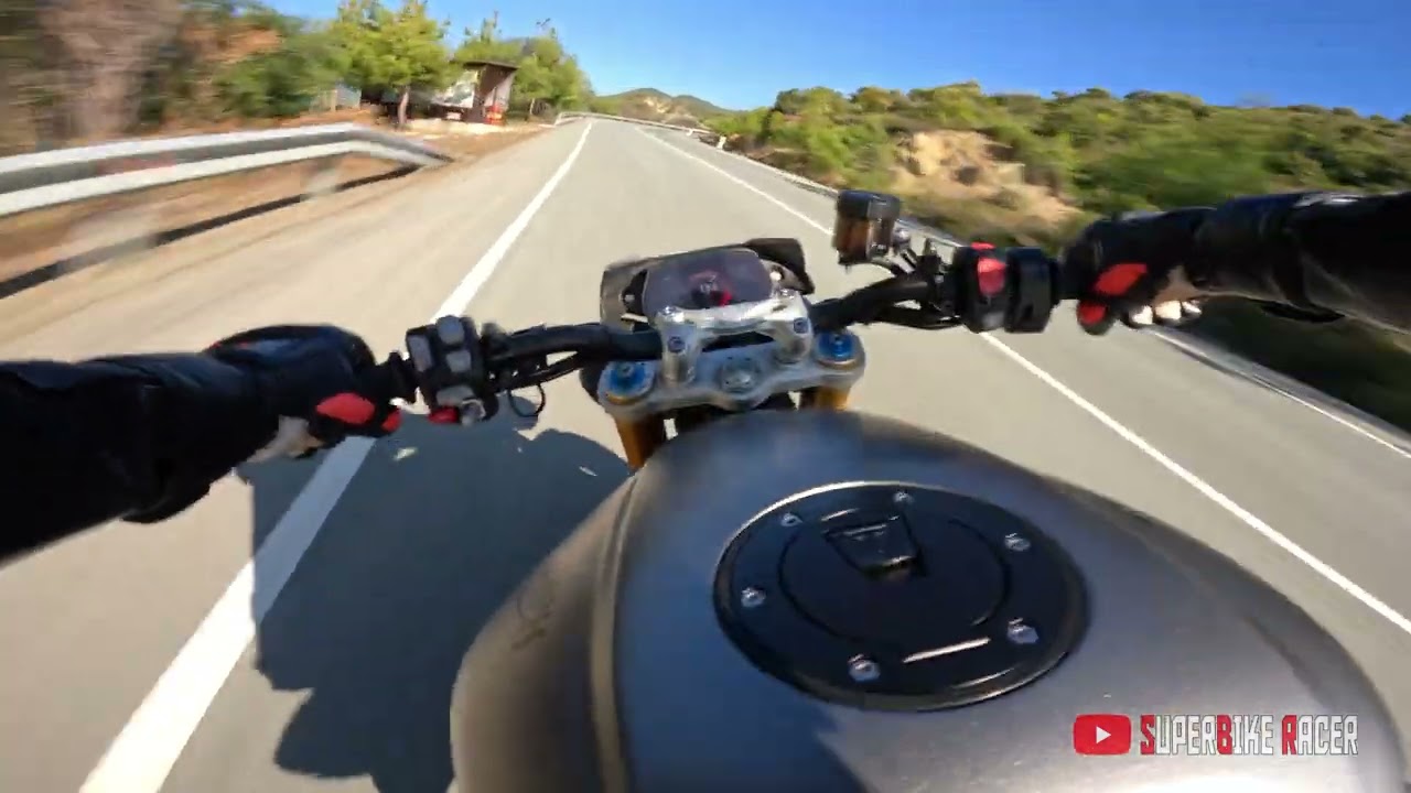TRIUMPH SPEED TRIPLE 1200 RS - THAT SOUND !!!