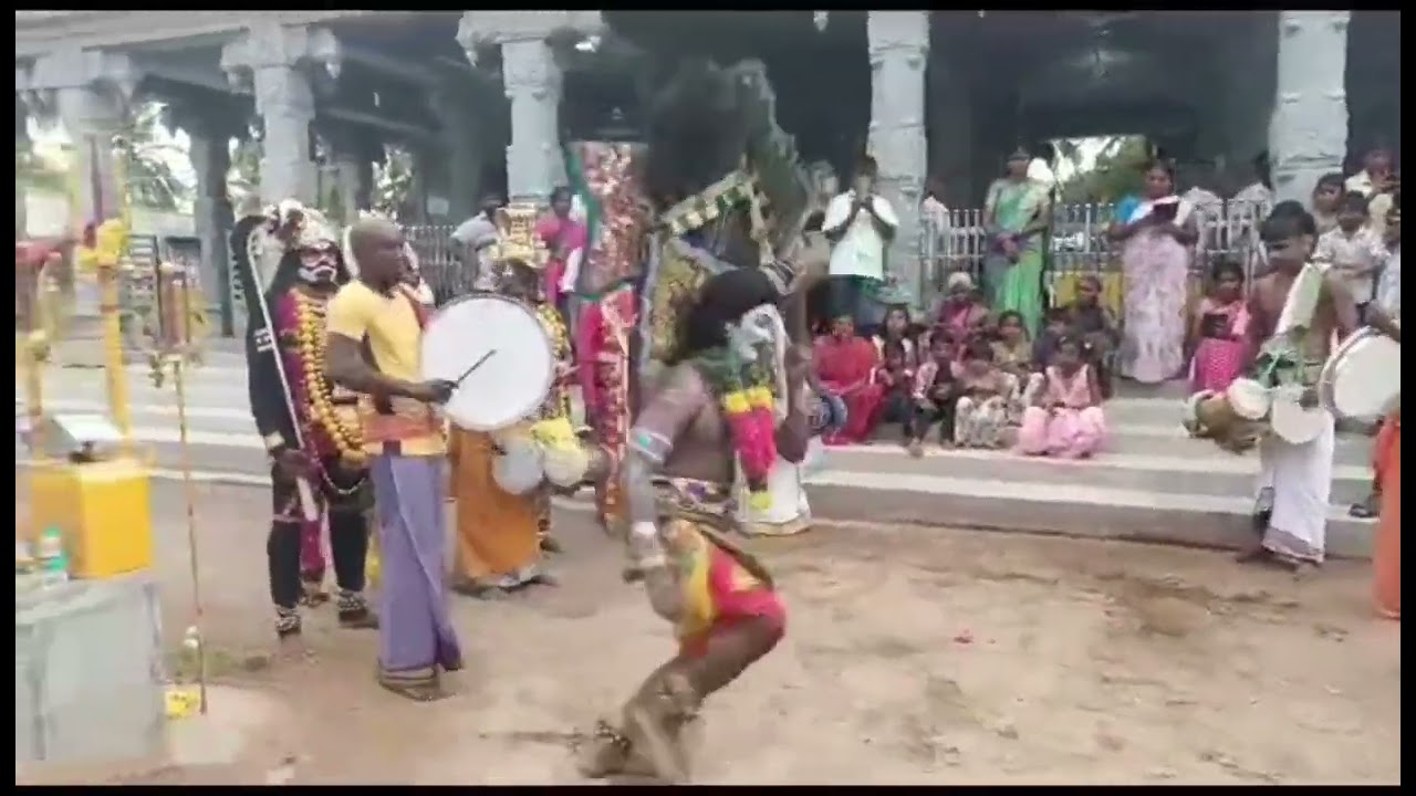 பம்பை தப்பட்டை இசைக்கு அர்ஜுனன் தபசு நடனம்