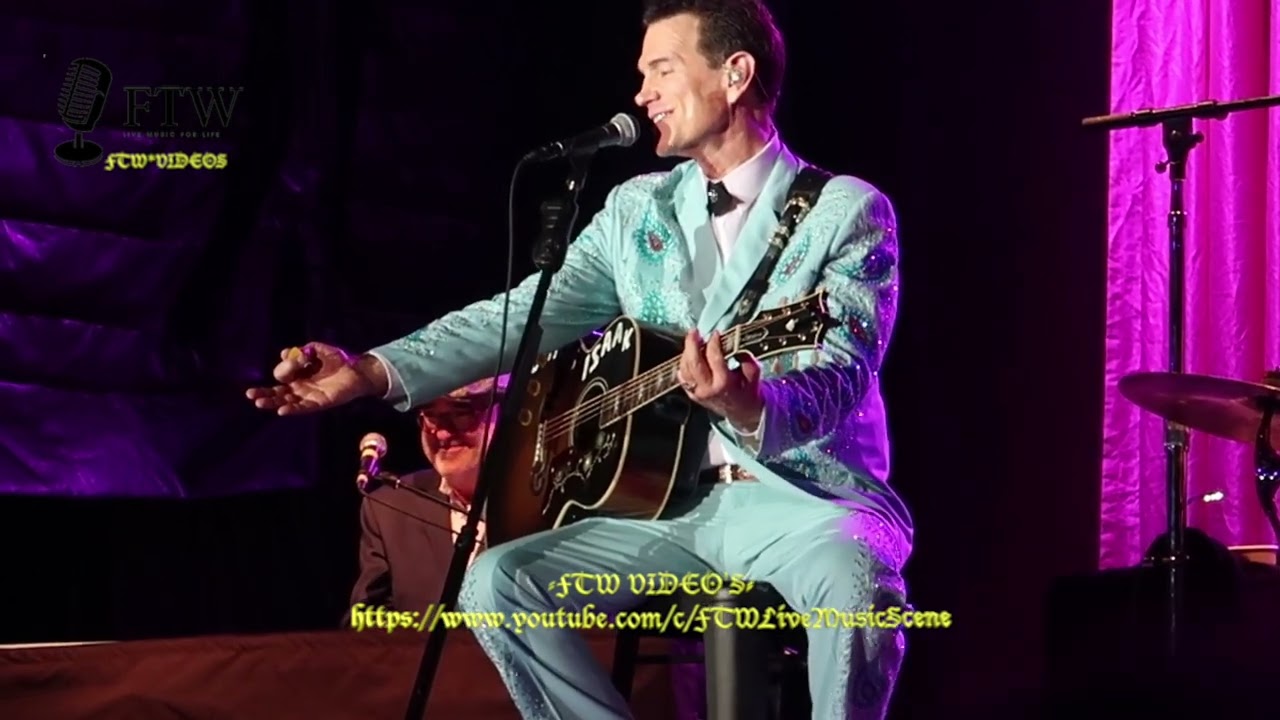 Chris Isaak (LIVE HD) / Can't Help Falling in Love / Humphreys : San Diego, CA 7/27/23