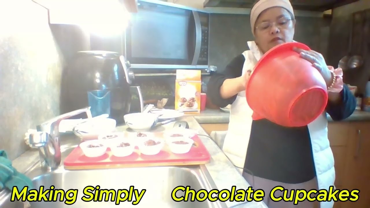 Making Simply Chocolate Cupcakes