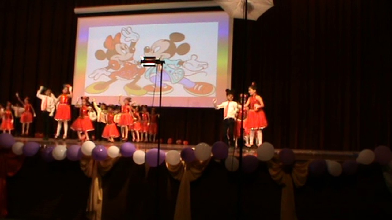 Mickey and Mini Dance
