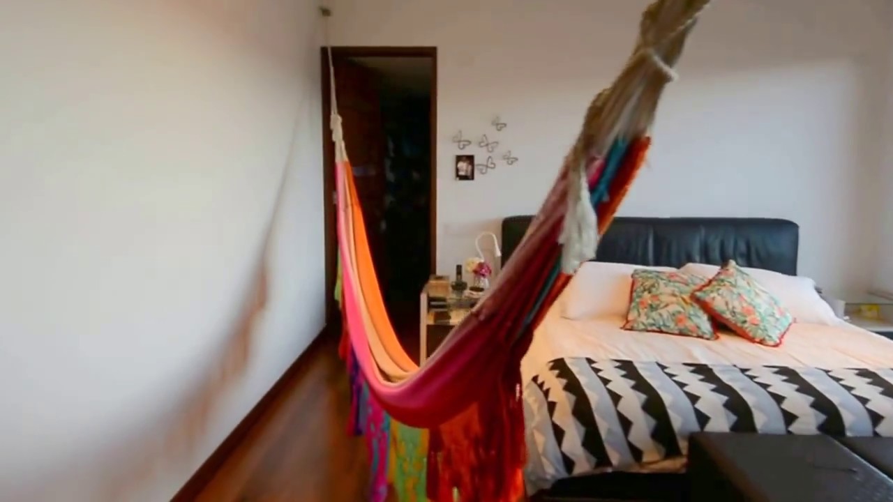 Linda casa en lindaraja, donde podrá disfrutar de una hermosa vista de Bogotá.