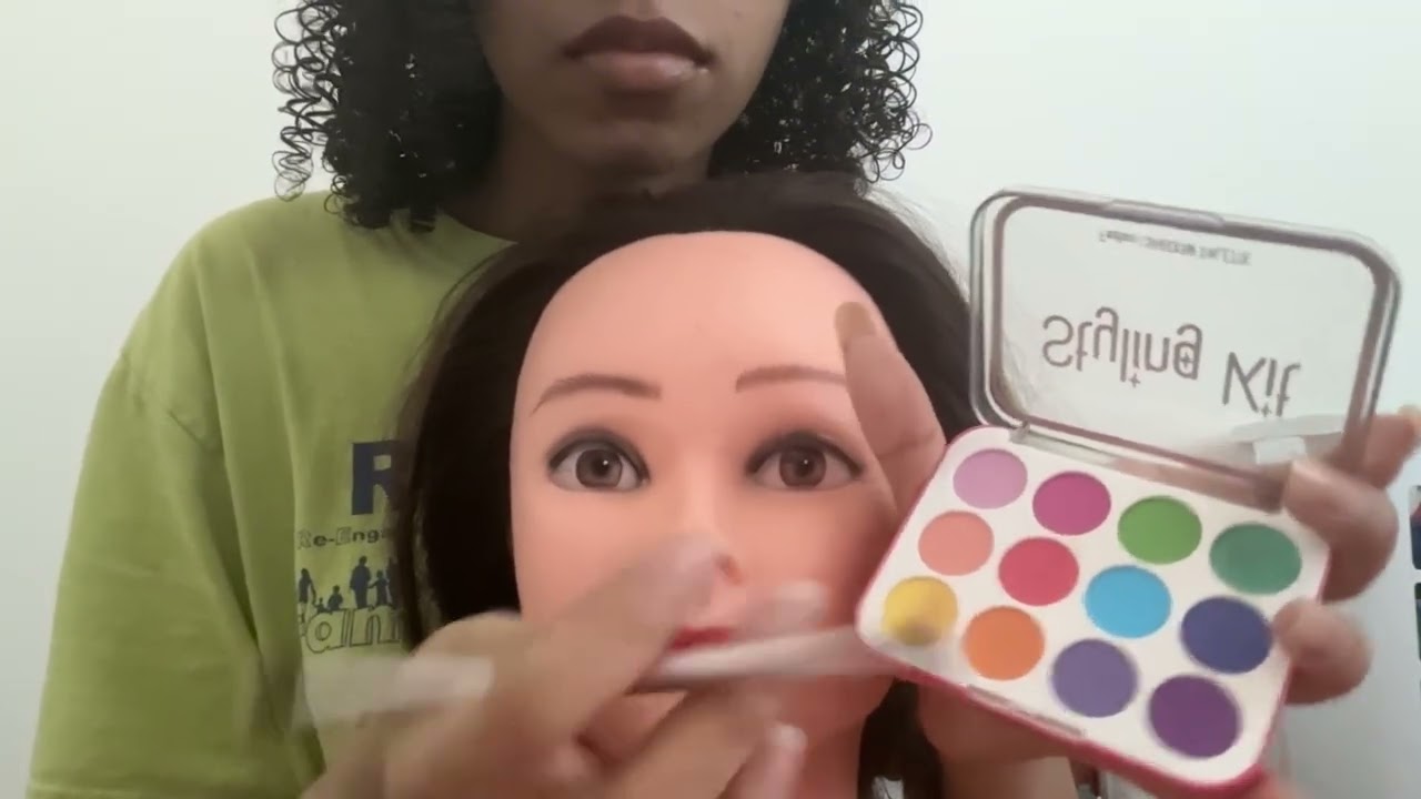 ASMR mannequin