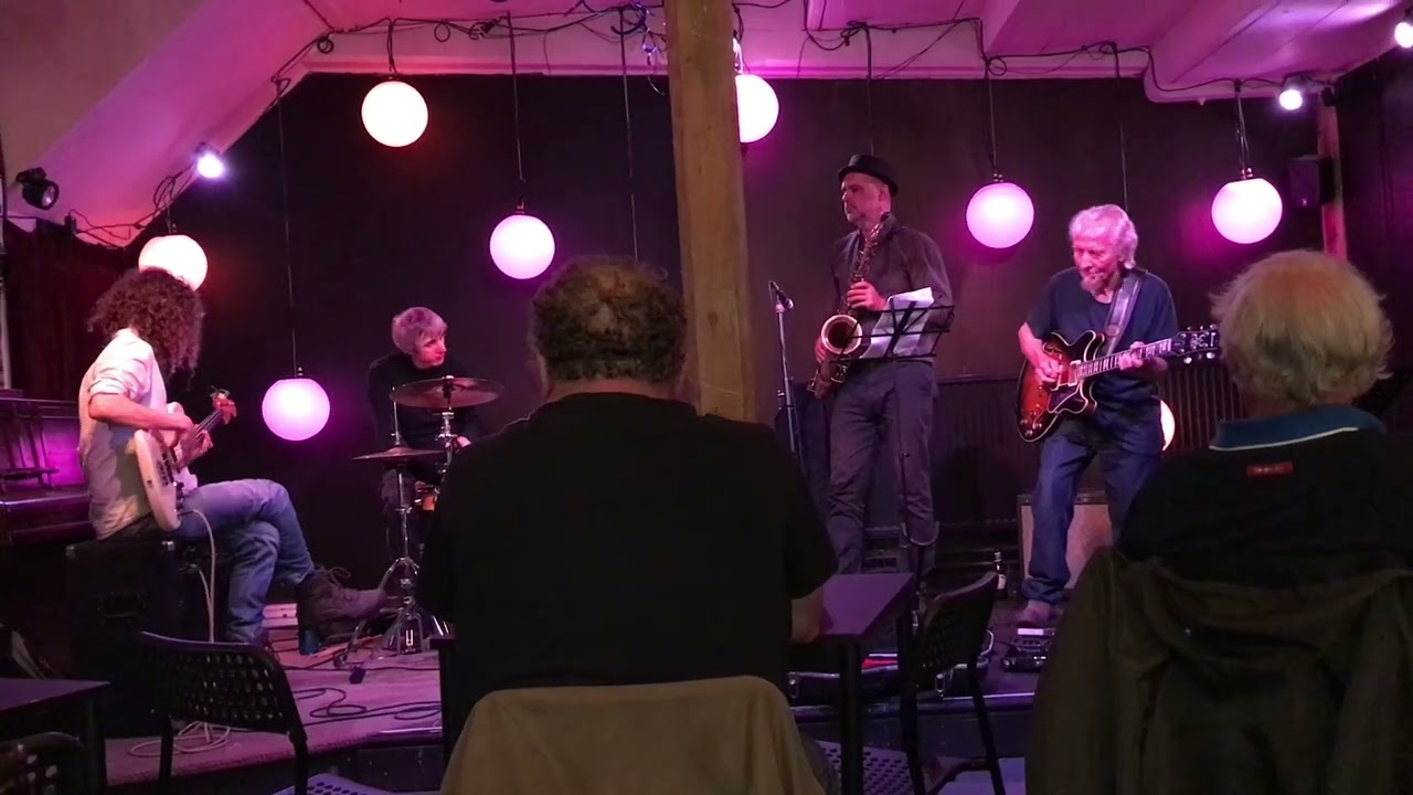 Magic Lantern Gig , Tywyn Cinema 25/8/23