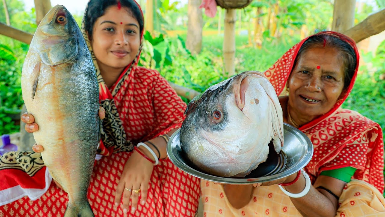 বাঙালির প্রিয় কাতলা মাছের মাথা দিয়ে সোনামুগ ডাল রান্না সাথে সরষে বেগুন দিয়ে কাঁচা ইলিশ |