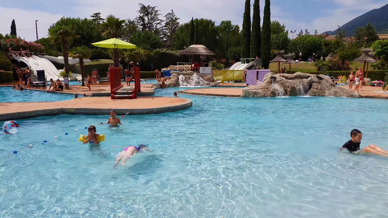 La piscine de Nyons 👍 - Nyonsoléiado