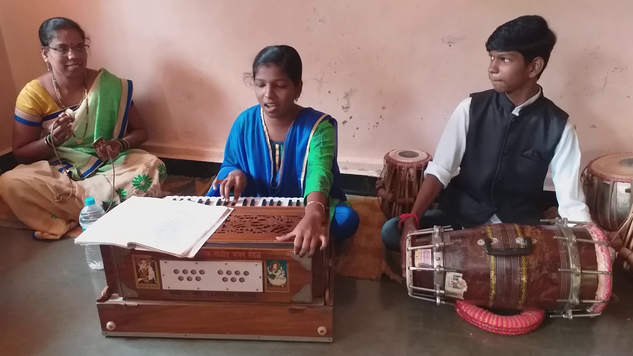 कुणीतरी बोलवा दाजीबाला. स्नेहा खांबे, सोहम खांबे.