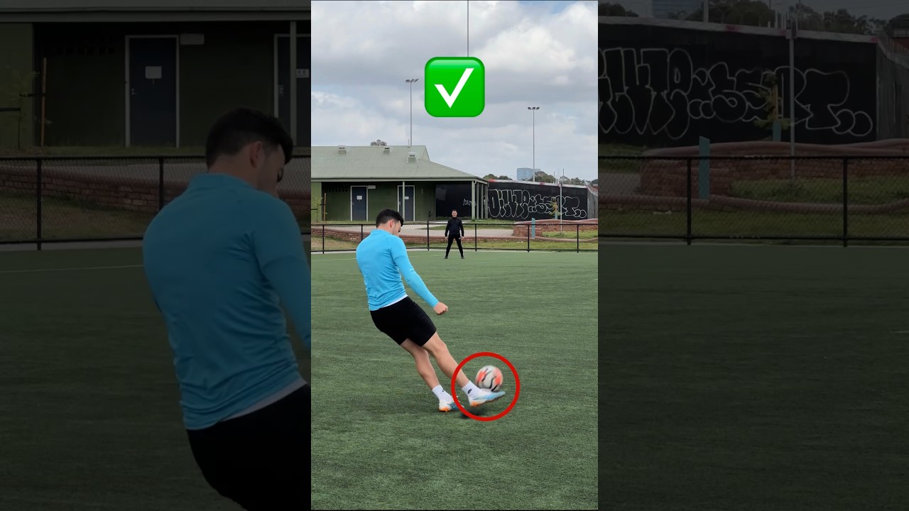 How to Curl the Ball ⚽️🔥