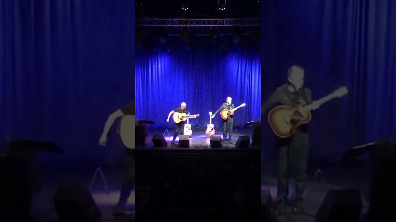 Lloyd Cole & Neil Clark &ldquo;Forest fire&rdquo; April 2022 Leamington Spa Assembly rooms The Commotions