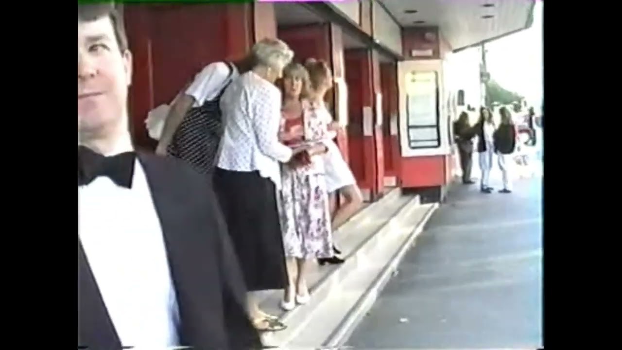 Llanelli Entertainment Centre (Theatr Elli) June 12th 1992.