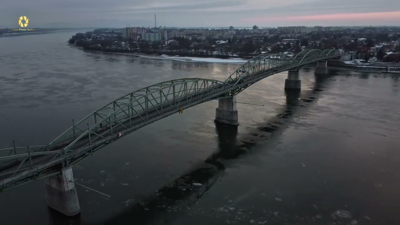 Jégbeborult táj Pala-tó (Dorog Duna ( Esztergom)