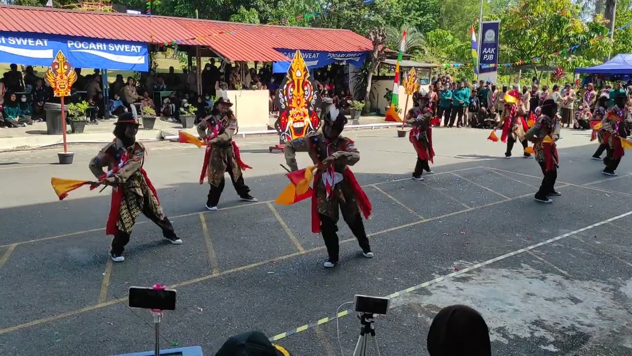 DANCE SEMAPHORE SMP NEGERI 36 BATAM HUT PRAPUJABA KE 9 2022